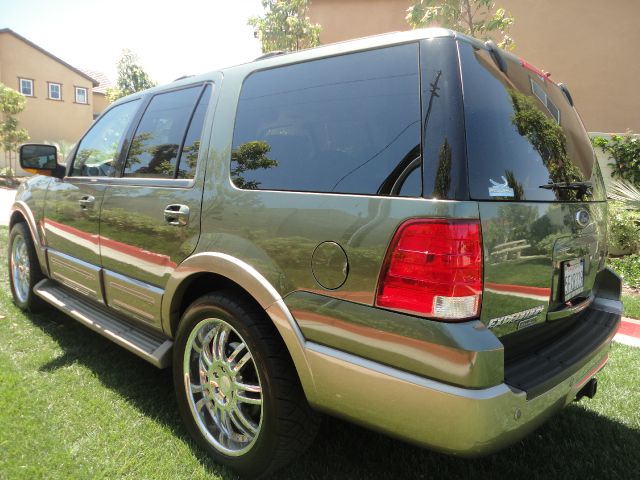 2004 Ford Expedition XL XLT Work Series