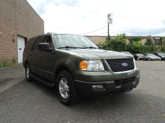 2004 Ford Expedition MOON BOSE Quads