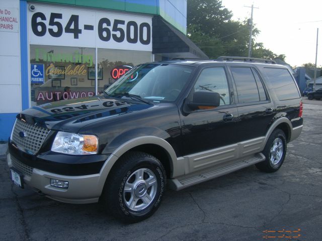 2005 Ford Expedition E320 - Extra Sharp