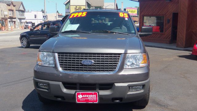 2005 Ford Expedition Unknown