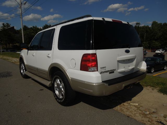 2005 Ford Expedition E320 - Extra Sharp