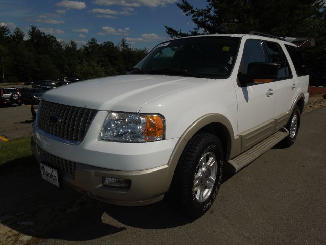 2005 Ford Expedition E320 - Extra Sharp