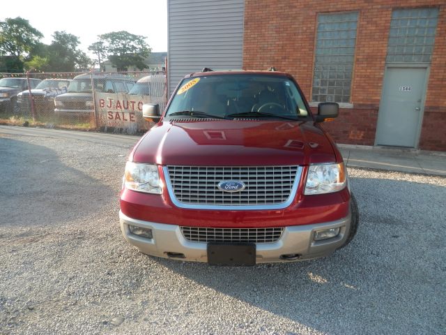 2005 Ford Expedition E320 - Extra Sharp