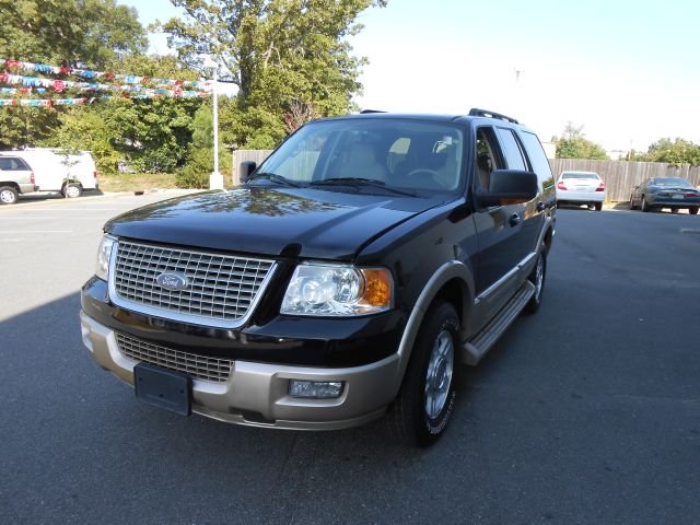 2005 Ford Expedition Premier 2WD 4-cyl Auto