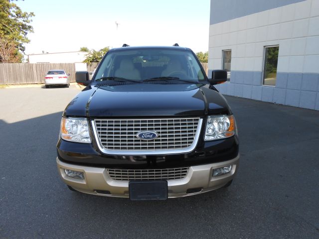 2005 Ford Expedition Premier 2WD 4-cyl Auto