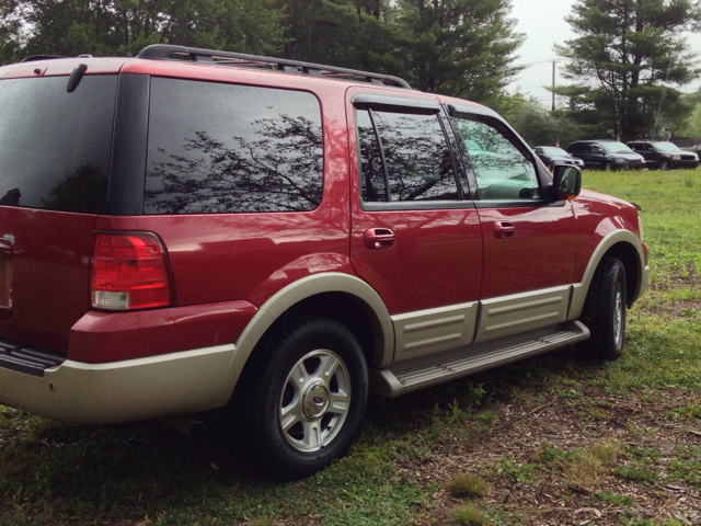 2005 Ford Expedition E320 - Extra Sharp