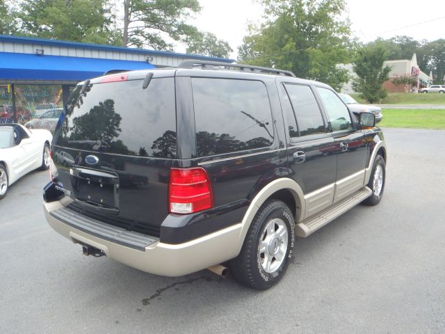 2005 Ford Expedition E320 - Extra Sharp