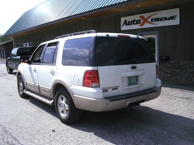 2005 Ford Expedition E320 - Extra Sharp