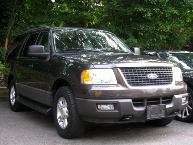 2005 Ford Expedition Ram Royal SE