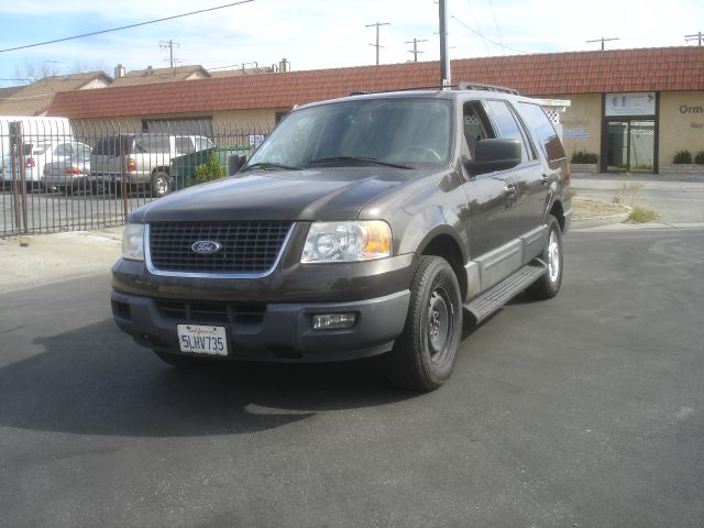 2005 Ford Expedition 4dr Sdn 2.4L FWD