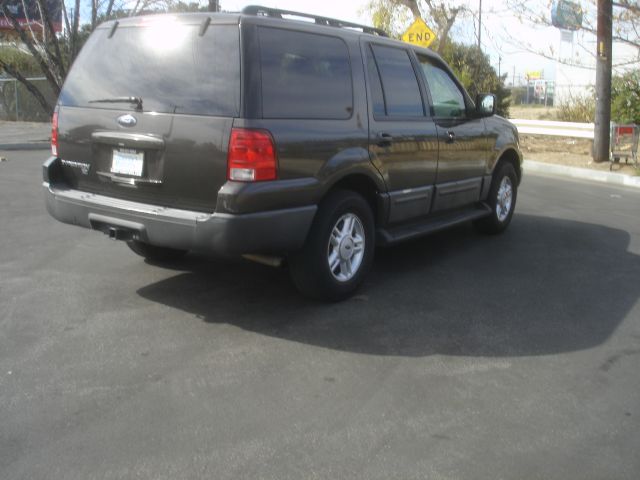 2005 Ford Expedition 4dr Sdn 2.4L FWD