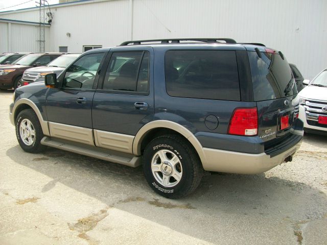 2005 Ford Expedition E320 - Extra Sharp