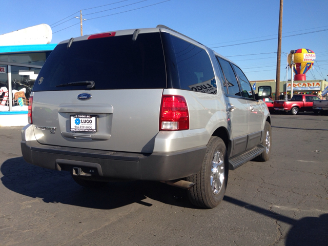 2005 Ford Expedition Sxt/4x4