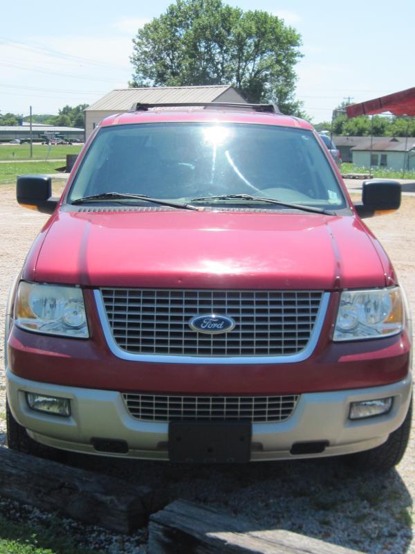 2005 Ford Expedition Touring Sedan