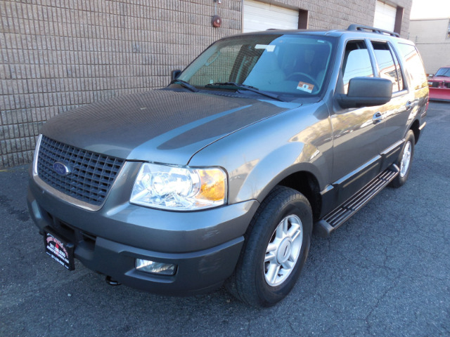 2005 Ford Expedition Unknown