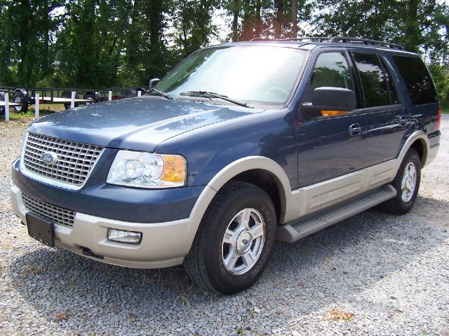 2005 Ford Expedition E320 - Extra Sharp