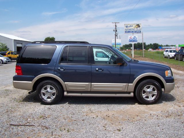 2005 Ford Expedition E320 - Extra Sharp