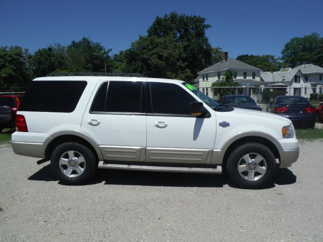 2005 Ford Expedition E320 - Extra Sharp