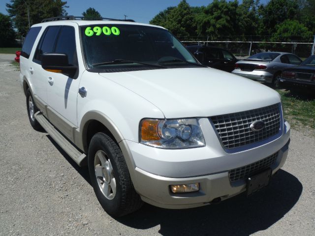 2005 Ford Expedition E320 - Extra Sharp