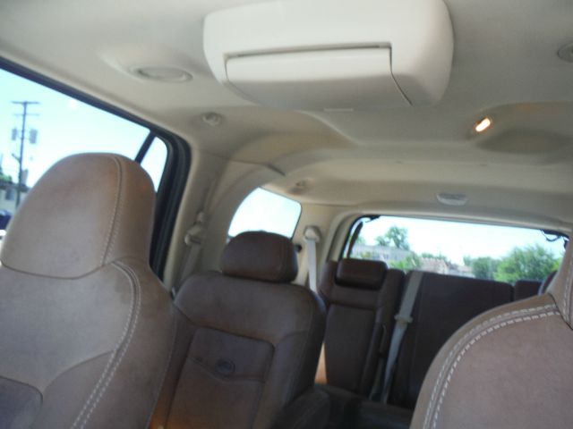 2005 Ford Expedition E320 - Extra Sharp