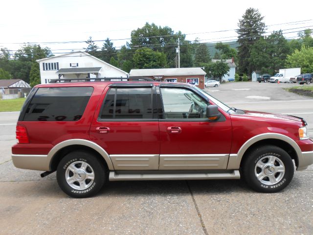 2005 Ford Expedition E320 - Extra Sharp