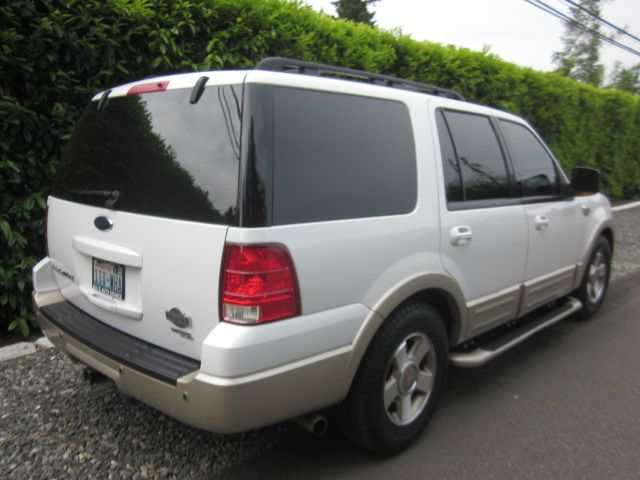 2006 Ford Expedition E320 - Extra Sharp