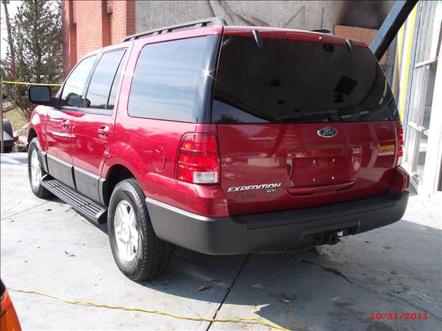 2006 Ford Expedition ESi