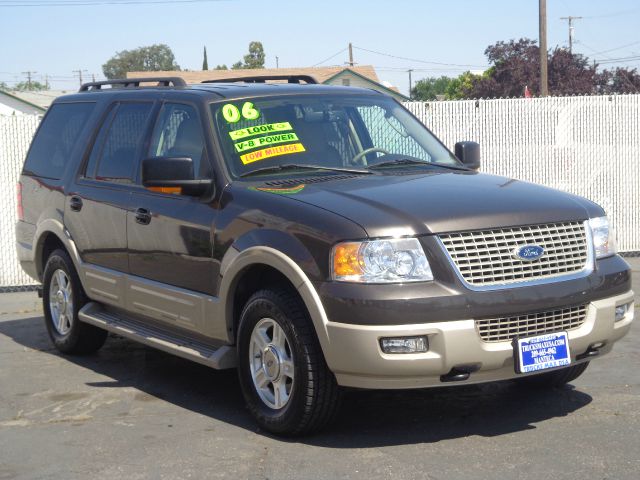 2006 Ford Expedition E320 - Extra Sharp