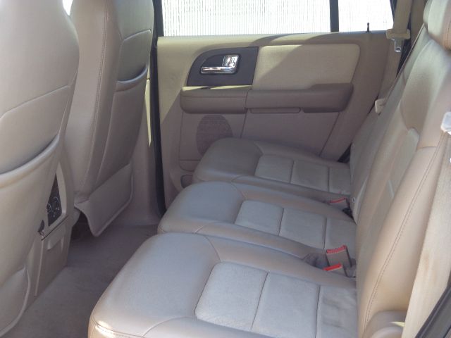 2006 Ford Expedition E320 - Extra Sharp