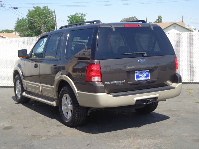 2006 Ford Expedition E320 - Extra Sharp