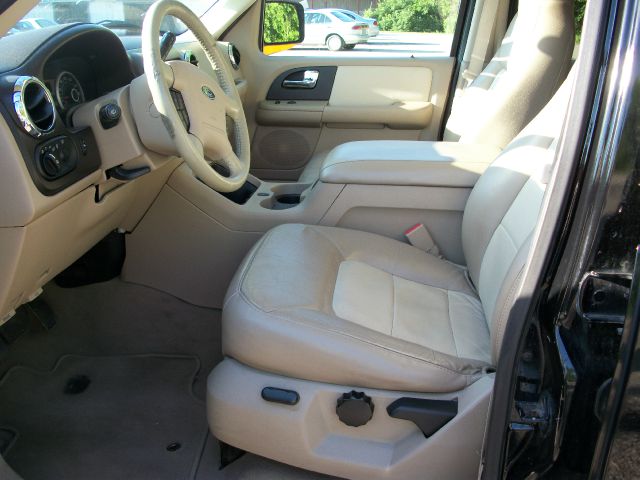 2006 Ford Expedition E320 - Extra Sharp