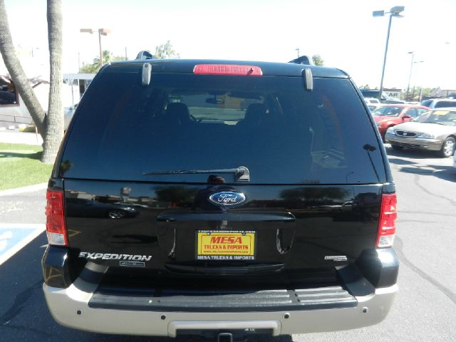 2006 Ford Expedition E320 - Extra Sharp