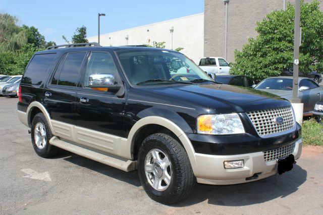 2006 Ford Expedition E320 - Extra Sharp