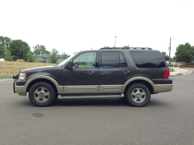 2006 Ford Expedition E320 - Extra Sharp