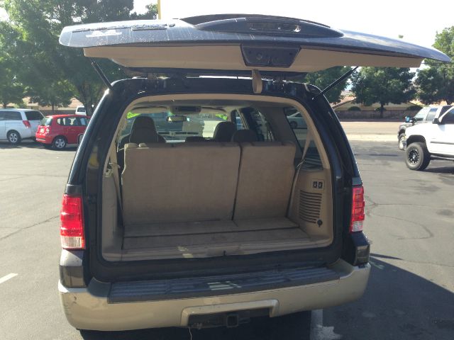 2006 Ford Expedition E320 - Extra Sharp