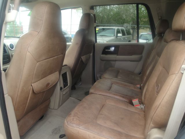 2006 Ford Expedition Premier 2WD 4-cyl Auto