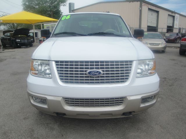 2006 Ford Expedition Premier 2WD 4-cyl Auto