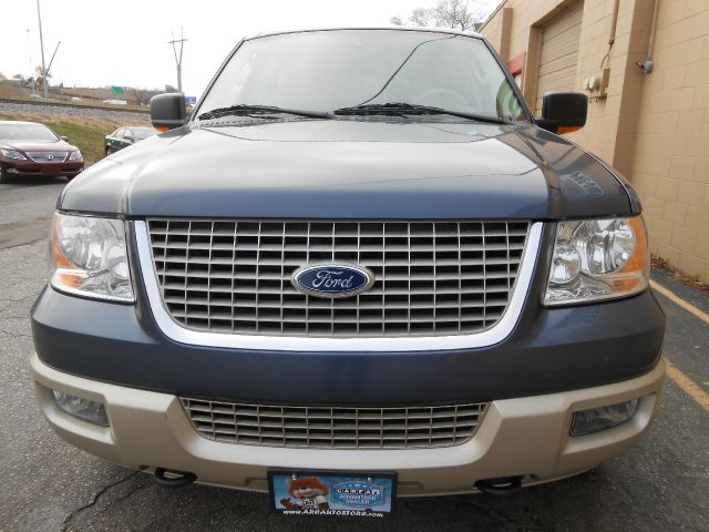 2006 Ford Expedition E320 - Extra Sharp