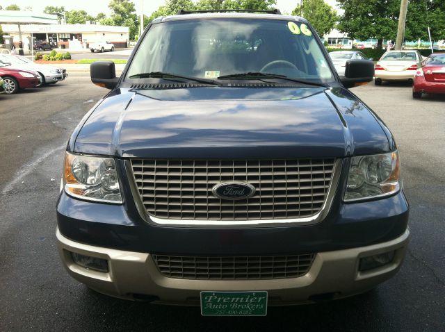 2006 Ford Expedition E320 - Extra Sharp