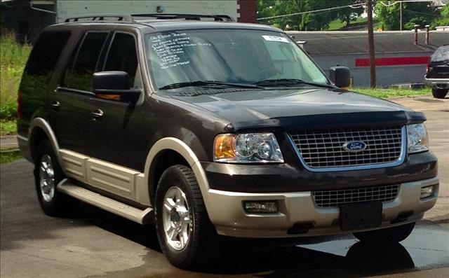 2006 Ford Expedition E320 - Extra Sharp