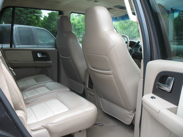 2006 Ford Expedition E320 - Extra Sharp