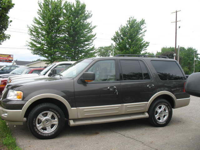 2006 Ford Expedition E320 - Extra Sharp