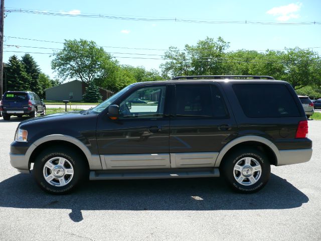 2006 Ford Expedition E320 - Extra Sharp