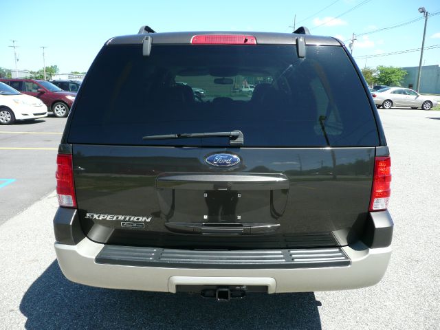 2006 Ford Expedition E320 - Extra Sharp