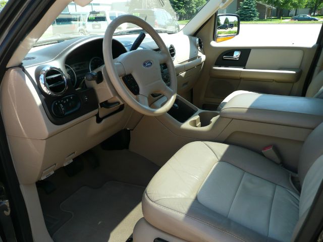 2006 Ford Expedition E320 - Extra Sharp