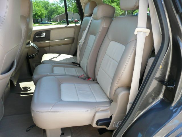 2006 Ford Expedition E320 - Extra Sharp