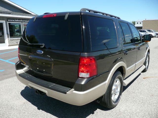 2006 Ford Expedition E320 - Extra Sharp