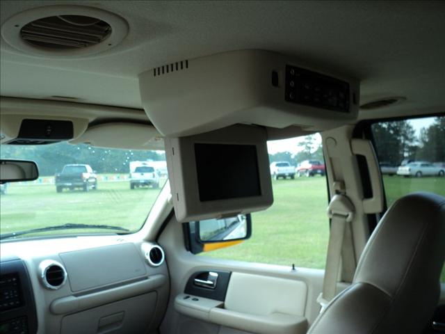 2006 Ford Expedition Unknown