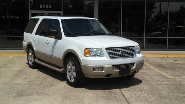 2006 Ford Expedition E320 - Extra Sharp