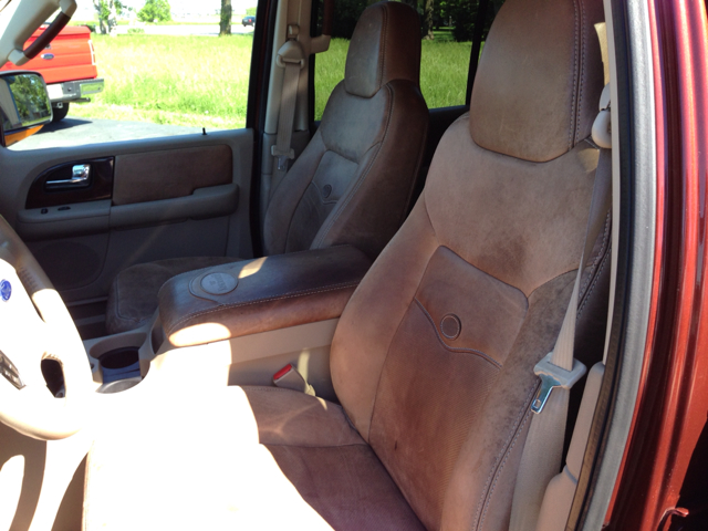 2006 Ford Expedition E320 - Extra Sharp